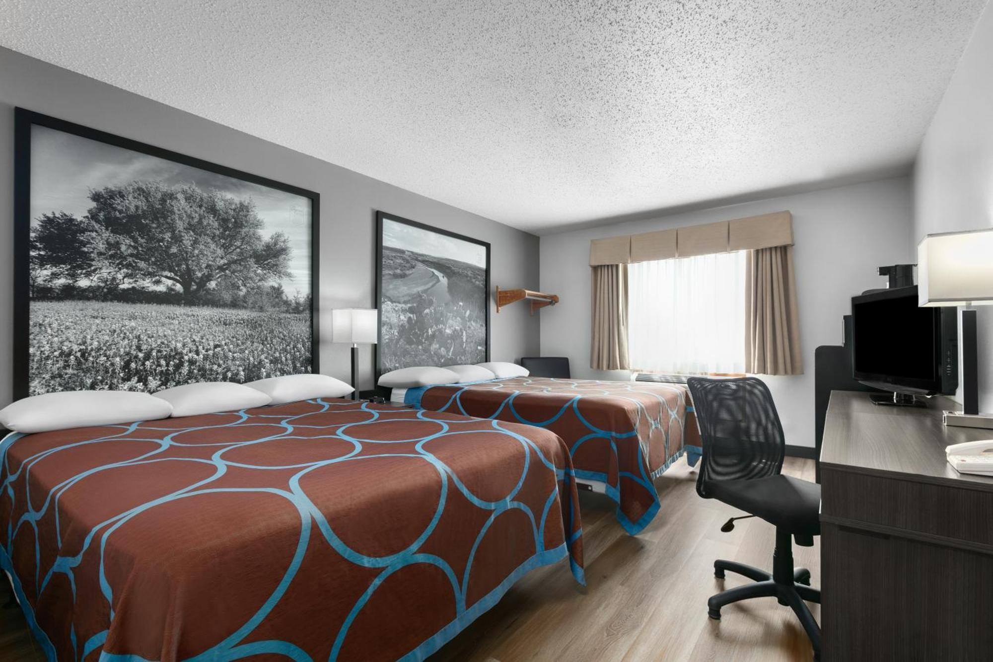 Super 8 By Wyndham Grapevine/Dfw Airport Northwest Hotel Bagian luar foto